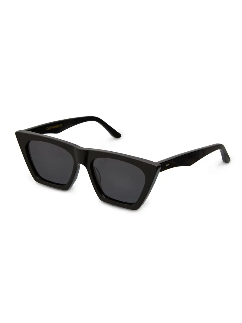 CLASSY - Sunglasses • Black